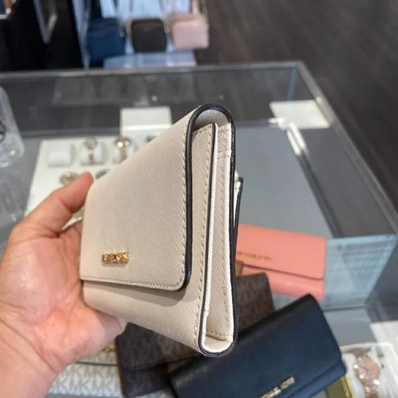 Jet Set Travel Large Trifold Wallet - Picture 4 of 9